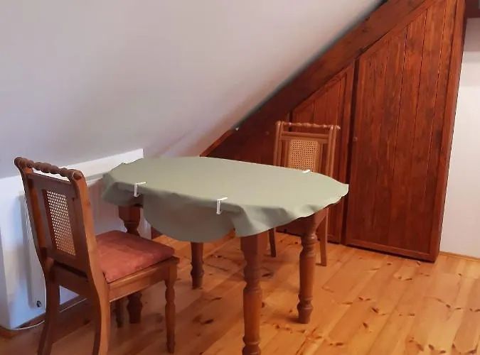Feny-szer Vendeghaz Orseg Pensjonat 3*
